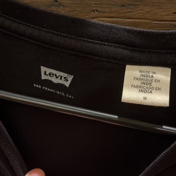 Levi logo black tee - Picture 2 of 2